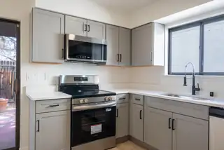 1105 Bernalillo Court SE Kitchen