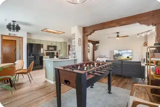 4905 Wagon Mound Trail NW Living Room