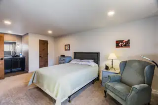 12 Lakeshore Drive NE Bedroom