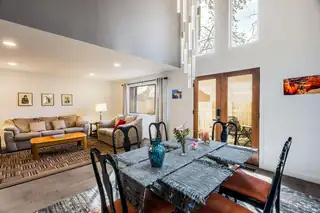 12 Lakeshore Drive NE Dining Room