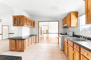 41A County Road 37 Kitchen