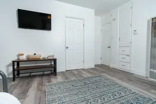 541 Cedar Street SE 2 