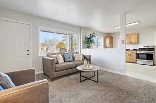 8008 San Joaquin Avenue SE, Albuquerque