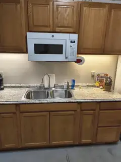 914 6TH Street Kitchen