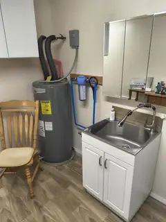 914 6TH Street Kitchen