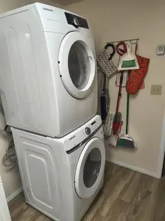 914 6TH Street Kitchen