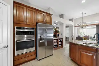 1605 Corte Castellana NE Kitchen