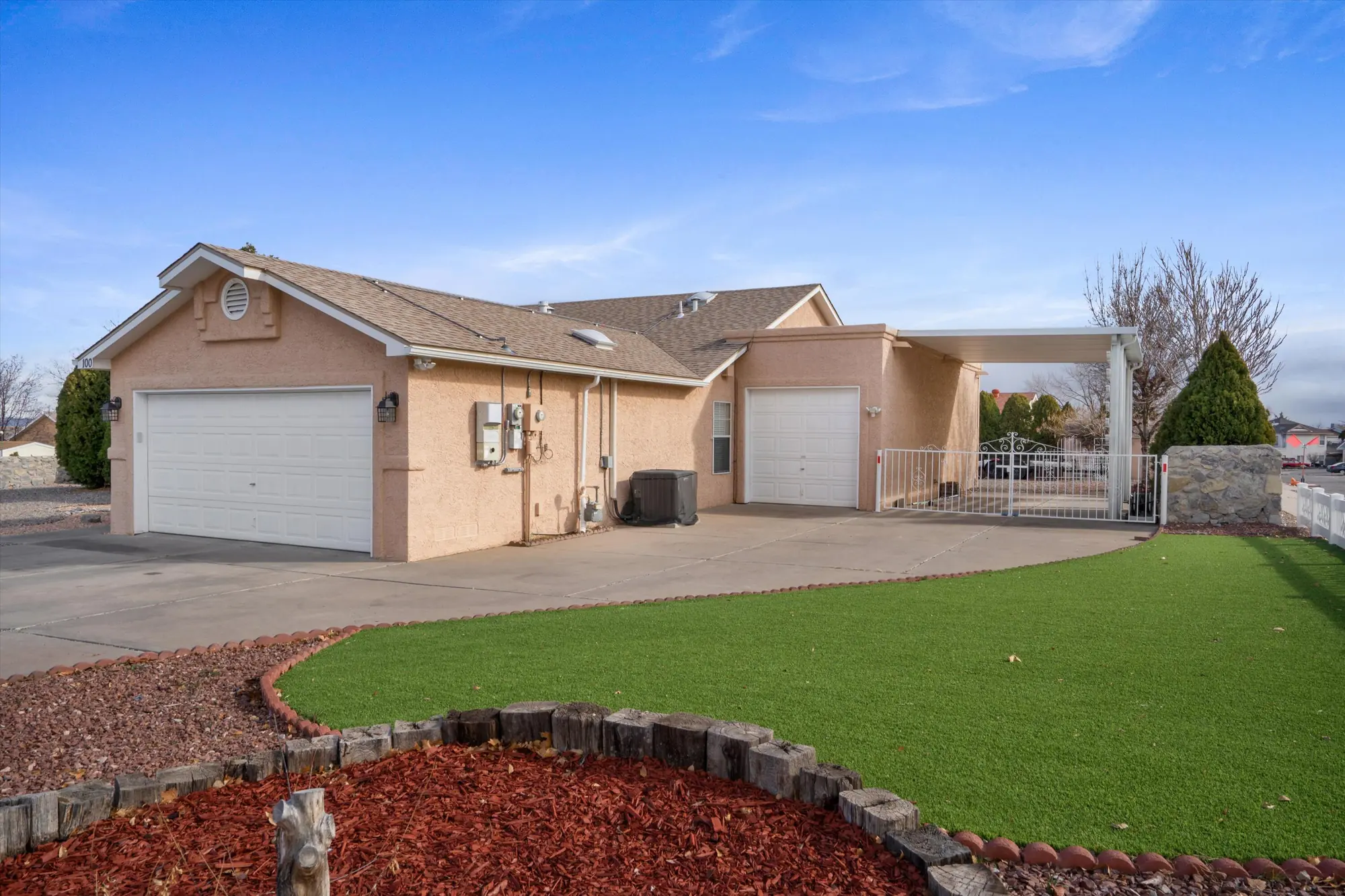 100 Castle Rock Road SE