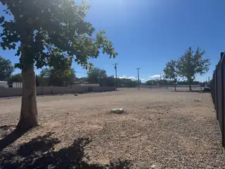 114-156 WYOMING Boulevard NE 