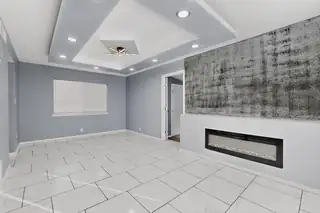 10908 Candelaria Road NE Living Room