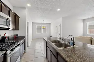 4143 Summit Park Road NE Kitchen