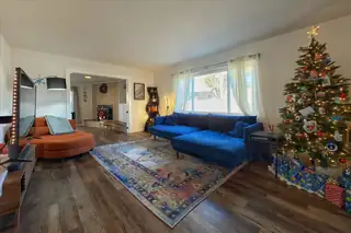 3620 Mary Ellen Street NE Living Room