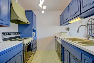 5121 Pinata Place NE Kitchen