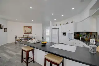 5136 Lomas De Atrisco Road NW Kitchen