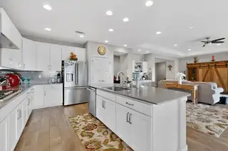 8900 Desert Rain Road NW Kitchen