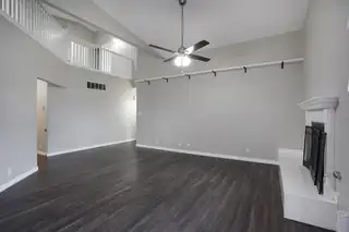 7812 Ridgeview Drive NW Living Room