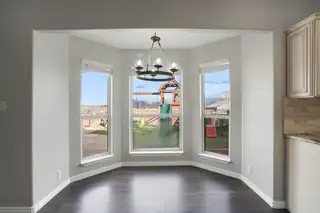 7812 Ridgeview Drive NW Bedroom