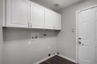 7812 Ridgeview Drive NW Kitchen