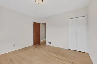 401 Sierra Drive SE Bedroom