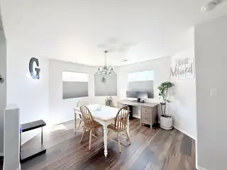 8915 Violet Orchid Trail SW Kitchen