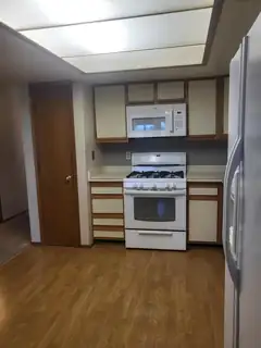 831 Country Club Drive SE APT 2F Kitchen