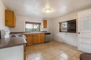 39 Orchard Road Kitchen