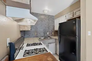 133 63rd Street NW Kitchen