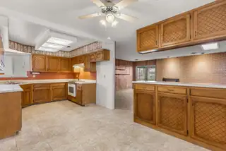 10428 Hendrix Avenue NE Kitchen