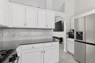 9908 Rawhide Avenue SW Kitchen