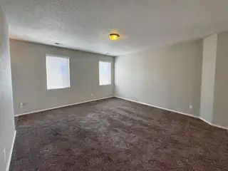 6732 Oro Valley Road NW 