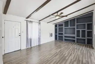 730 Vista Del Camino Street SW Living Room