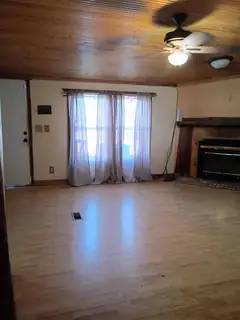 16 Jennifer Street Living Room