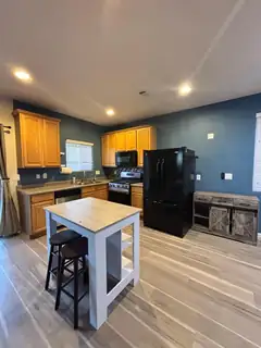 2631 Violeta Circle SE 