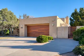 6120 Casa Feliz NE Exterior Front