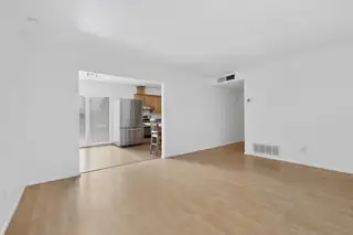 4500 San Andres Avenue NE Living Room