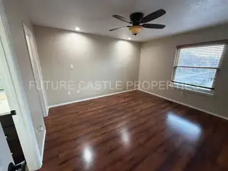 6315 La Habra Lane NE 