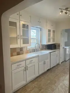 630 Bryn Mawr Drive NE 