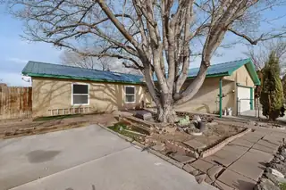 831 Gallahad Street SW 