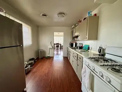 19649 Highway 314, Belen, NM 87002 Kitchen
