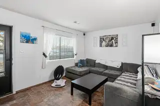 326 Gorman Avenue Kitchen