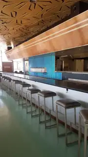 725 Central Avenue NE 