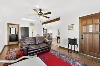 98 Rancho Pequenos Way NW Living Room