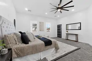 1401 Villa Place SE Bedroom