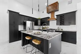 1401 Villa Place SE Kitchen