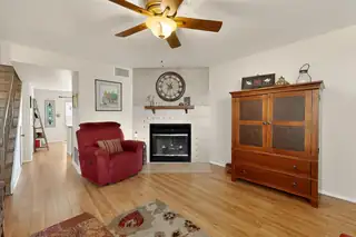 3301 Monroe Street NE UNIT Q176 Living Room