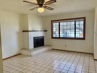 2408 Figueroa Drive NE Living Room