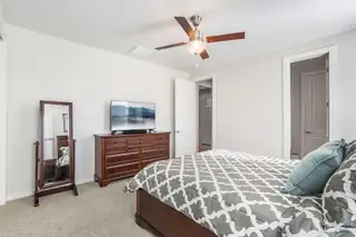 1963 Castle Peak Loop NE Bedroom