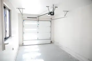 3017 Frontier Avenue NE Garage