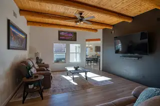 7100 Mesa Del Oro Living Room