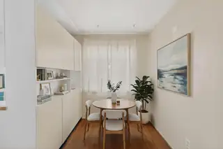 3705 Campus Boulevard NE Dining Room